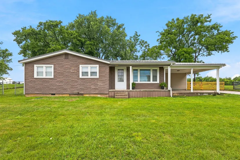 198 Hilltop Drive, Winchester, KY 40391 — primary photo