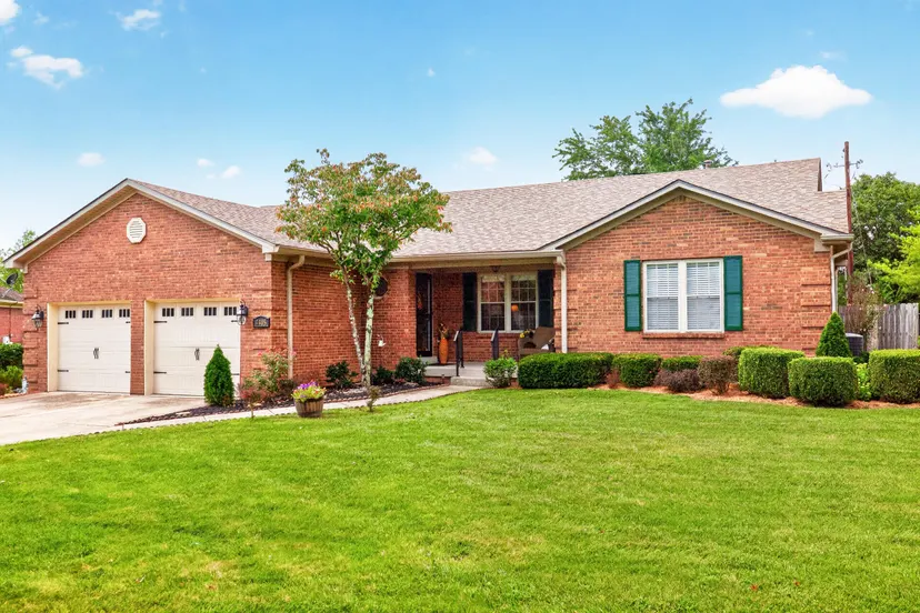 4405 Shagbark Court, Lexington, KY 40515 — primary photo