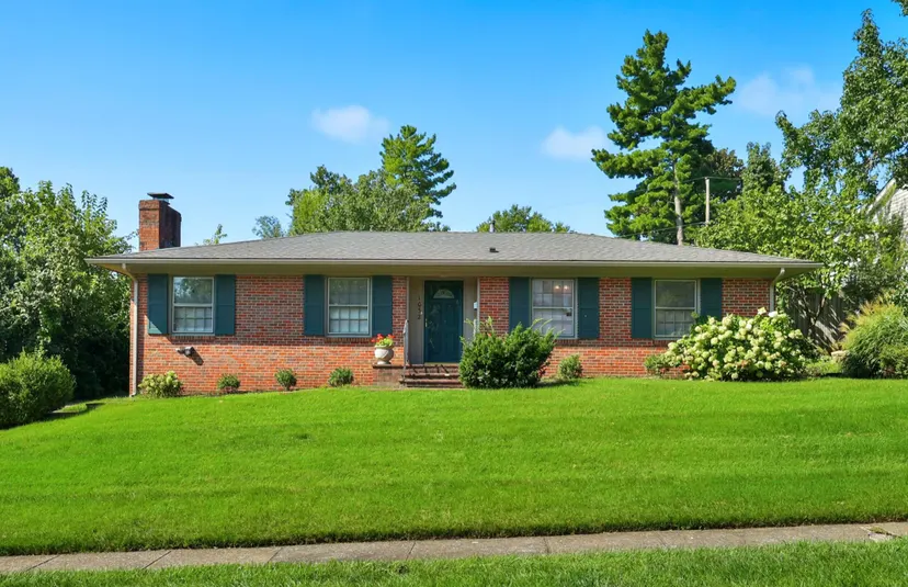 1032 Whitehall Place, Lexington, KY 40517 — primary photo
