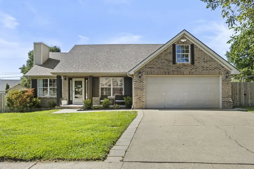 121 Caffrey Court, Nicholasville, KY 40356 — primary photo