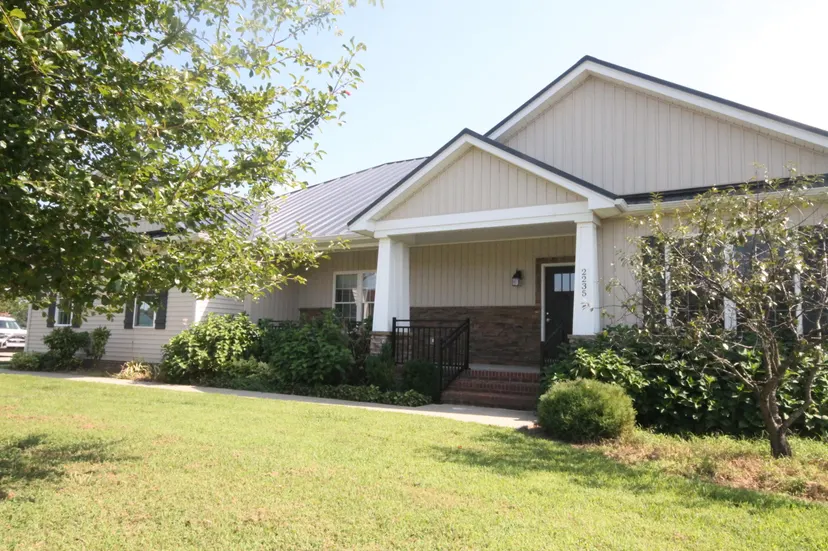 2235 Mitchell Drive, Murray, KY 42071 — primary photo