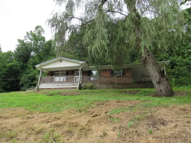 2704 Ky 2004, McKee, KY 40447 — primary photo