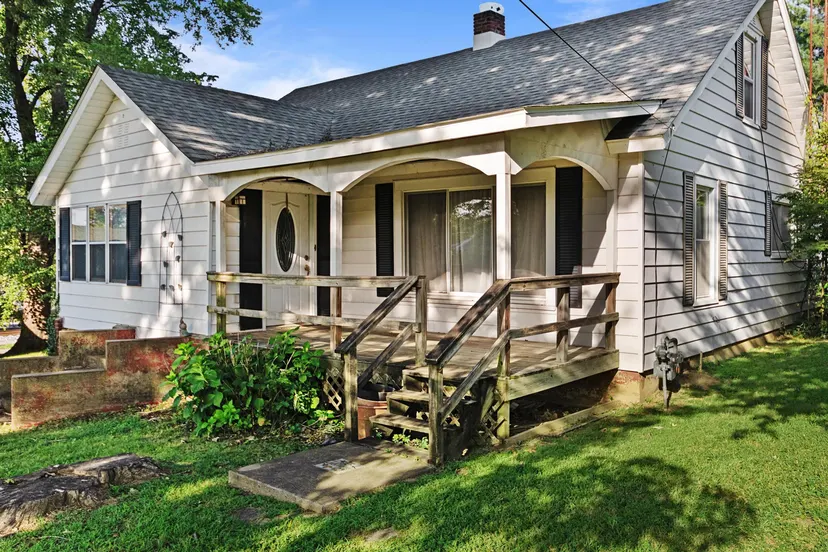 33 Aspen Street, Calvert City, KY 42029 — primary photo