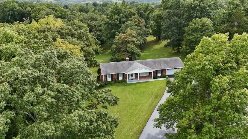 1022 Greenbriar Road, Lawrenceburg, KY 40342 — primary photo