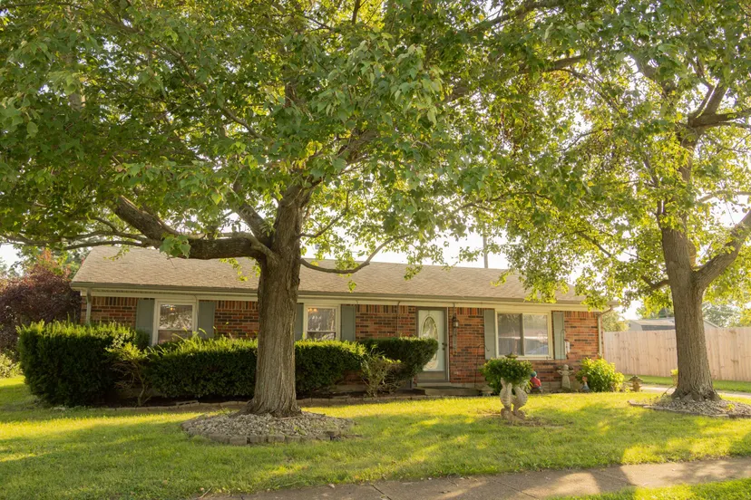 203 Hutchins Drive, Georgetown, KY 40324 — primary photo