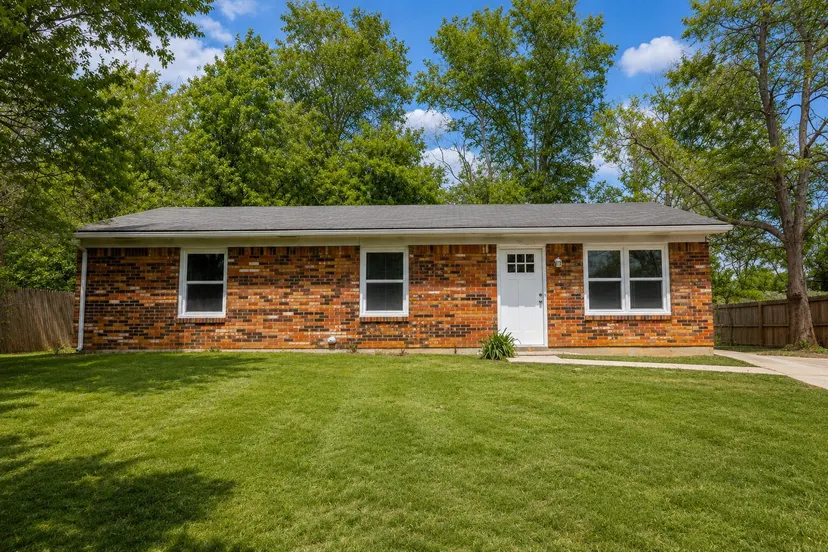 213 Brooks Road, Richmond, KY 40475 — primary photo