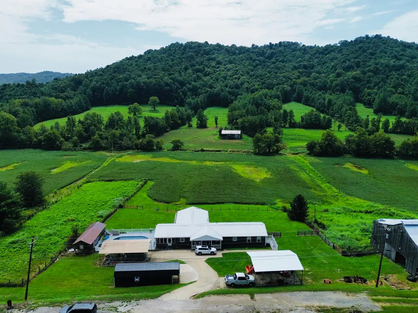 37 Westerfield Lane, Vanceburg, KY 41179 — primary photo