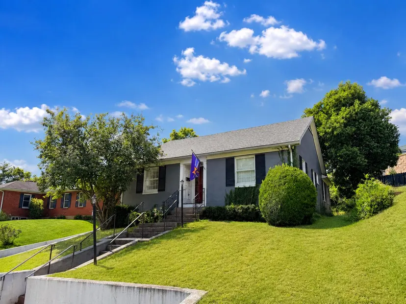 104 Reservoir Road, Frankfort, KY 40601 — primary photo