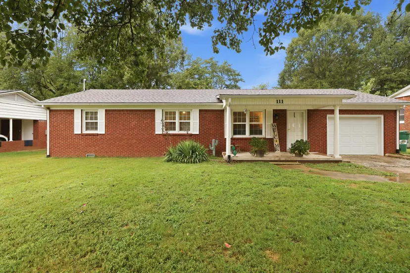 111 Bel Aire Drive, Mayfield, KY 42066 — primary photo