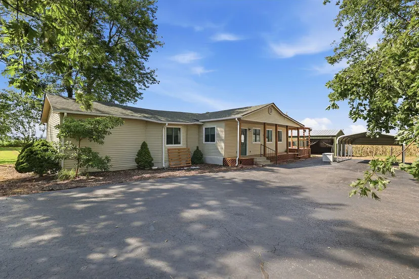 1332 Batts Road, Wickliffe, KY 42087 — primary photo