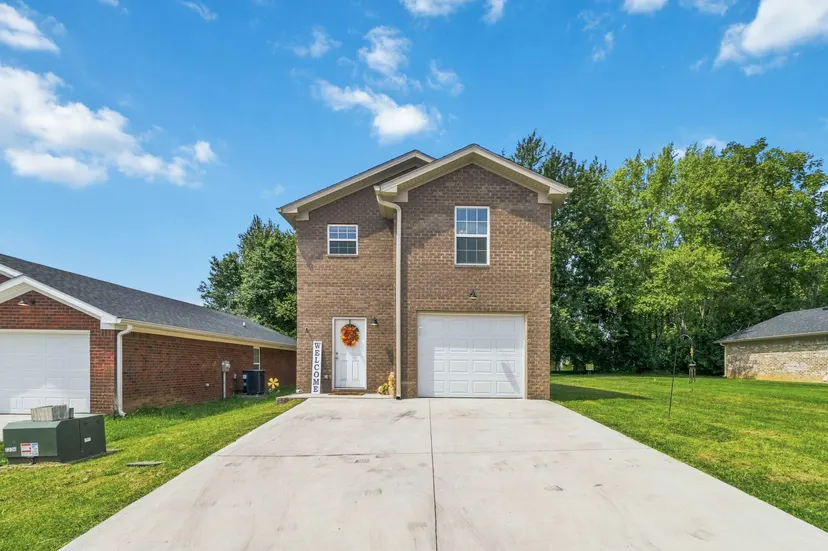 313 Baughman Avenue 7, Danville, KY 40422 — primary photo