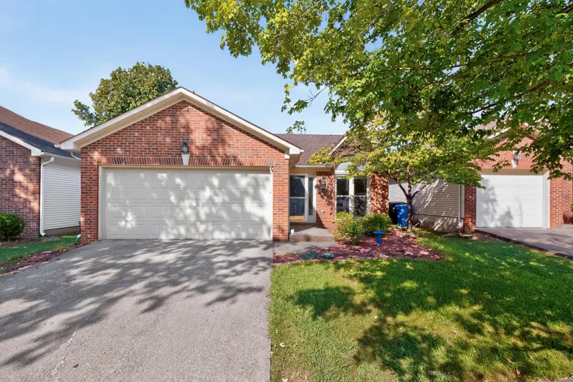 1141 Iron Lace Court, Lexington, KY 40509 — primary photo