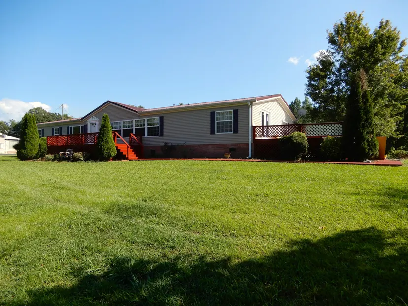 542 Pirates Cove Road, Hardin, KY 42048 — primary photo