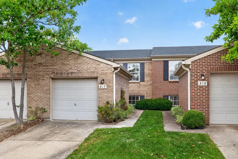 317 Johns Turn Trail, Lexington, KY 40514 — primary photo