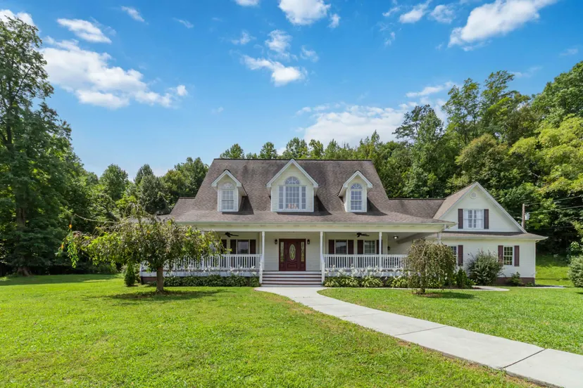 143 Valley Drive, Girdler, KY 40943 — primary photo