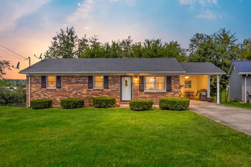 357 High Ridge Drive, Flemingsburg, KY 41041 — primary photo