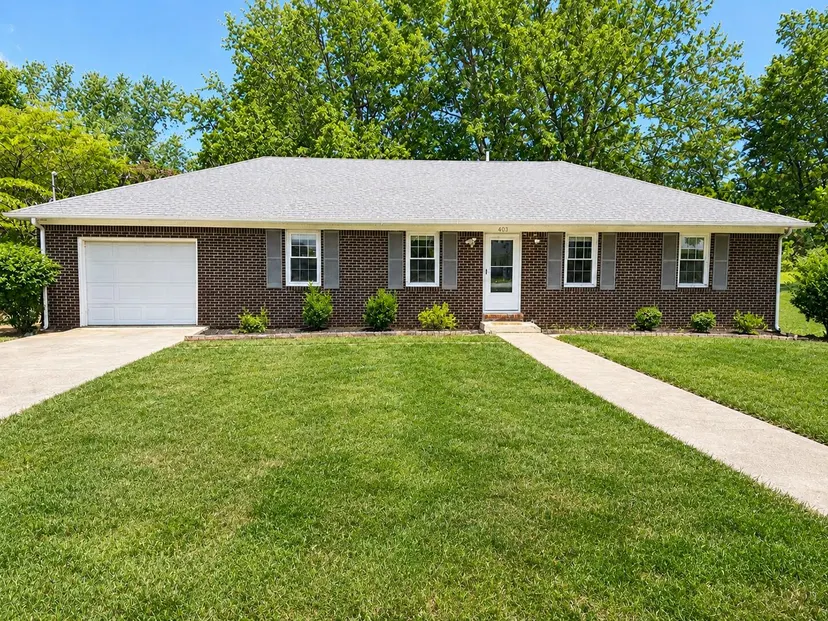403 Fairlane Drive, Mayfield, KY 42066 — primary photo